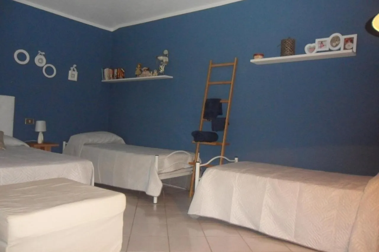 فندق مبيت وإفطار أولبيا B&B A Casa Di Monica